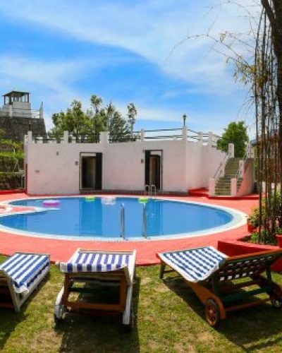 Classic-Hilltop-Resort-Chamba-Swimming-pool