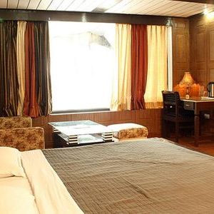 Hotel-Drive-Inn-Room